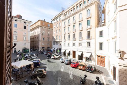 Apartment by the Pantheon with two Bedroom 2 bathroom