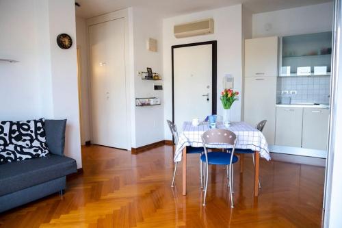 Maisonette Modena City – Photos 3