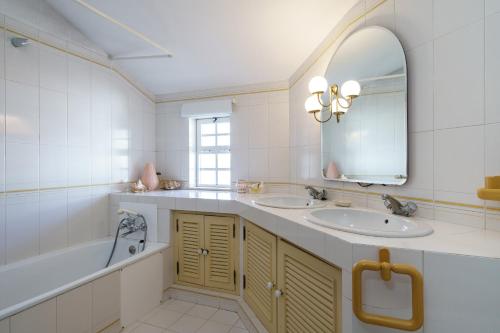 Villa Mianas by SAPvillas