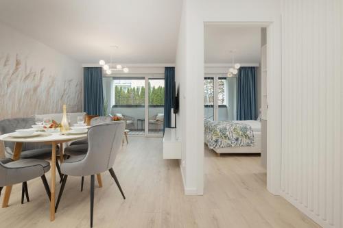 Χώρος καθιστικού στο Seaside Apartamenty Bałtycka 22 Kołobrzeg, parking w cenie