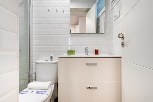 Phòng tắm tại 2 bedrooms 1 bathroom furnished - Lavapies - modern - MintyStay