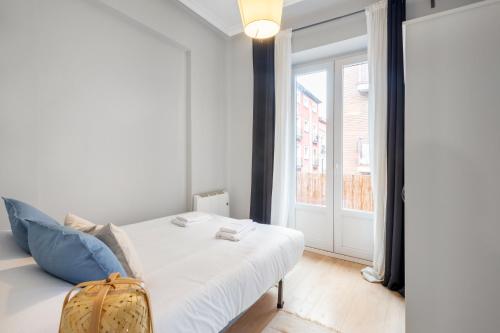 Refurbished Bright-2Bedrooms 1bathroom-Lavapies