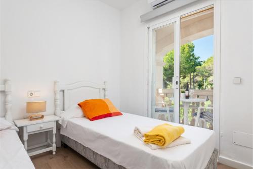 Posteľ alebo postele v izbe v ubytovaní Apartment Countess Garden 3-2, Sun of the Bay 1B, at Alcudia Beach