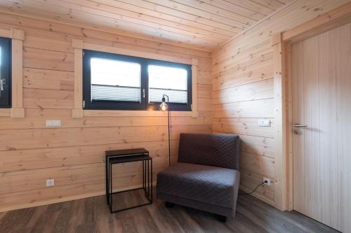 Гостиная зона в Bergwaldchalets Wellness