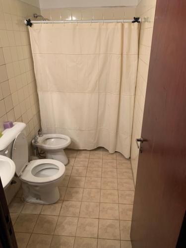 A bathroom at Armonía 1