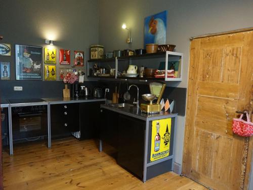 a kitchen with a counter and a sink in a room at Ferienhaus in Steffenshagen mit Terrasse in Steffenshagen