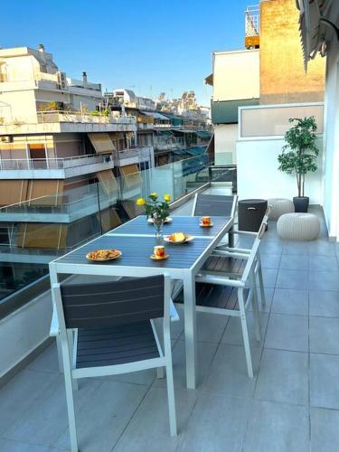 Evilion Maisonette in Athens