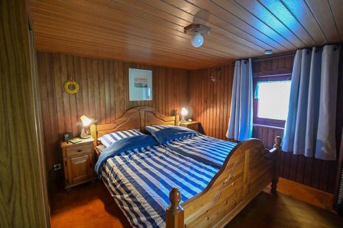 Katil atau katil-katil dalam bilik di Haus im Hanfbachtal