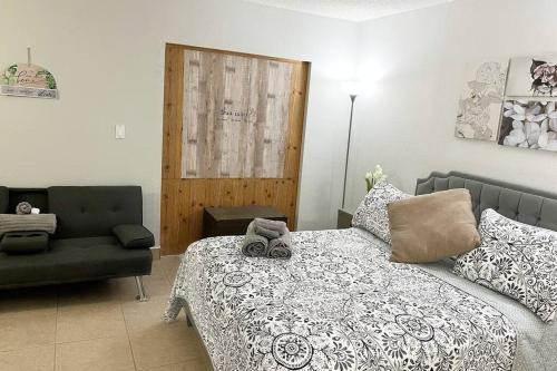 Amazing & cozy Duplex near Zoo Miami ! photo 27