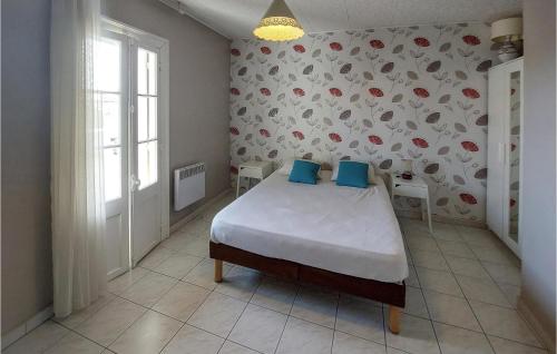 Posteľ alebo postele v izbe v ubytovaní Lovely Apartment In Balaruc-Les-Bains