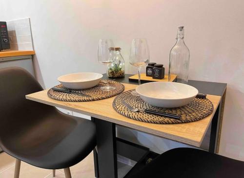 Photo de la galerie de l'établissement Le Duplex - Gare / Tram / Netflix, à Fontaine