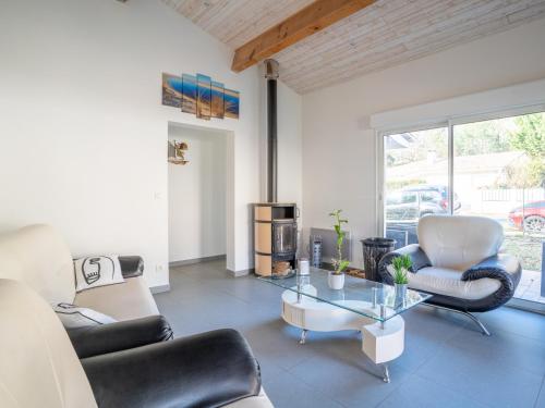 Photo de la galerie de l'établissement Maison contemporaine à Biscarrosse Lac - 6 pers, proche lac, jardin, quartier calme, avec WIFI - FR-1-521-112, à Biscarrosse