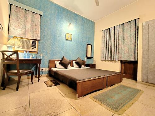 Postel nebo postele na pokoji v ubytování UVs Homestay