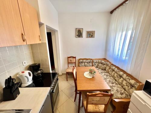 Apartments Mare