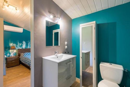 Ένα μπάνιο στο Grande maison avec SPA et sans vis-à-vis