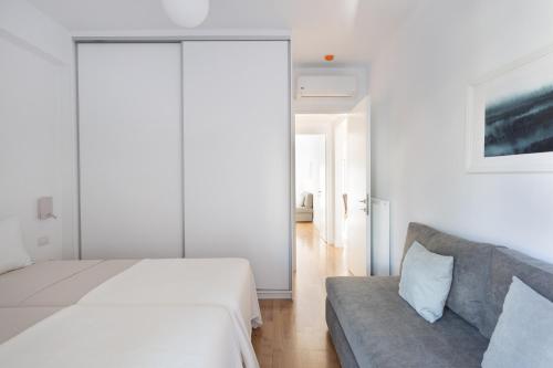 Posteľ alebo postele v izbe v ubytovaní Wonderful Central Athens 2 Bedroom 2 Bath Sleeps 8