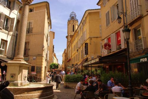 Aix Homes "Les Allées Provençales"
