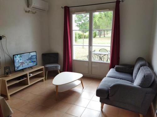 Foto Villa 45 M2 dans parc arboré avec piscine 5