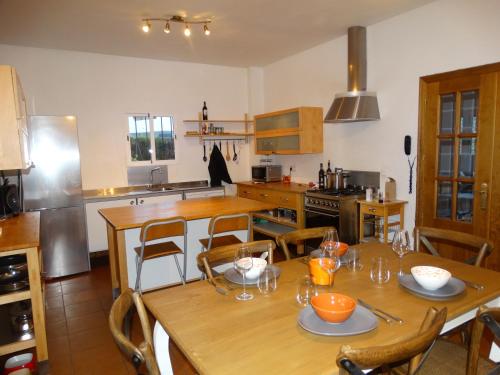 Kuchyň nebo kuchyňský kout v ubytování Casa Alcaidesa