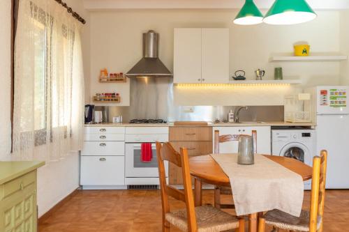 Dapur atau dapur kecil di Casita en Begur