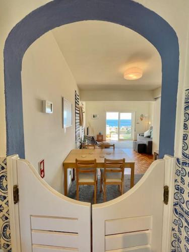 Avenue Q, Beach Apartment in Luz