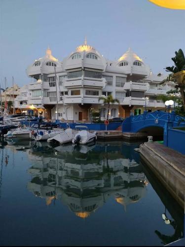 Sunny Apartment at Benal Beach Resort 4 Pools, Water Slides Steps from Beach