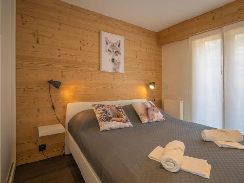 Postel nebo postele na pokoji v ubytování Apartment Plein Soleil A 9 by Interhome