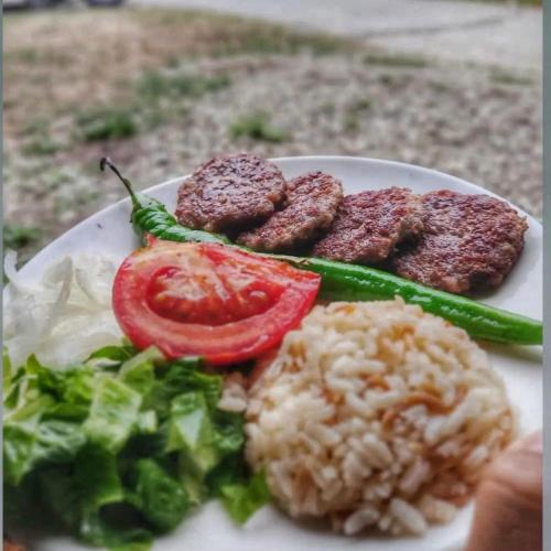 Makanan di atau berdekatan penginapan & sarapan