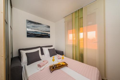 Paeninsula Studio Apartment