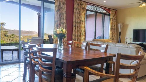 Bougainvillea 4101 Luxury Apartment - Reserva Conchal