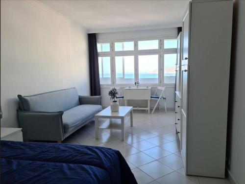 VV El Camarote de Playa Chica ¨by henrypole home¨