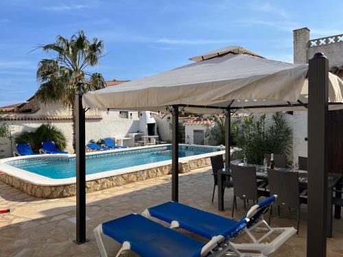 Photo de la galerie de l'établissement VILLA VEGAS - piscine privée, à Miami Platja