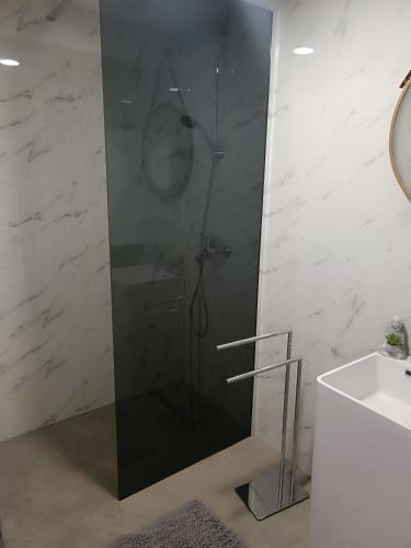 Salle de bains dans l'établissement Apartma FRIGO