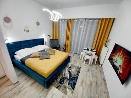 Postel nebo postele na pokoji v ubytování Hanza Tower AJP Lux Apartment