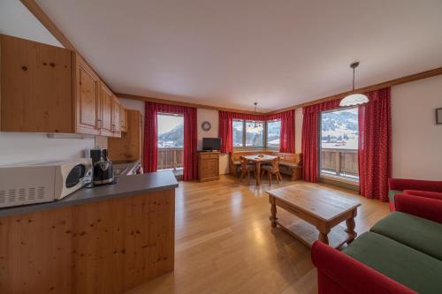Η κουζίνα ή μικρή κουζίνα στο Appartement-Edelweiss