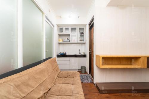 Una cocina o zona de cocina en RedLiving Apartemen Gateway Pasteur - Sean Hospitality