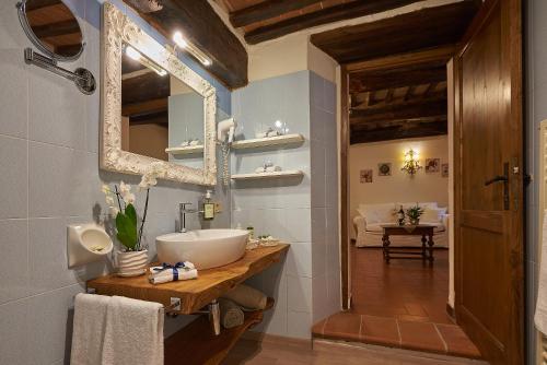 Koupelna v ubytování Hotel Belvedere Di San Leonino