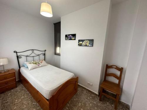 Postel nebo postele na pokoji v ubytování Estepona Beach Center