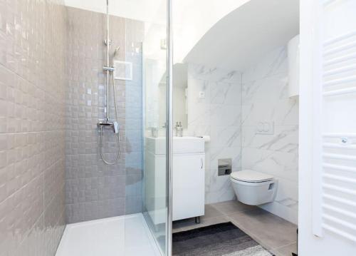 Ένα μπάνιο στο DIO DREAM (Inside Palace)