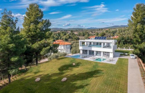 Nikiti Botanic Pool Suites