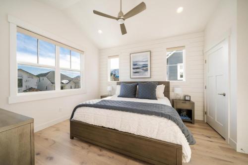 Ένα ή περισσότερα κρεβάτια σε δωμάτιο στο Surf or Ski #115