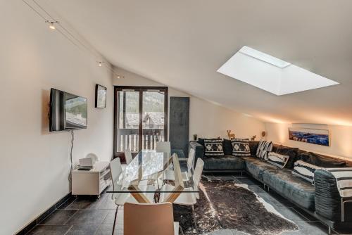 APARTMENT LES DRUS - Alpes Travel - Chamonix - Sleeps 6