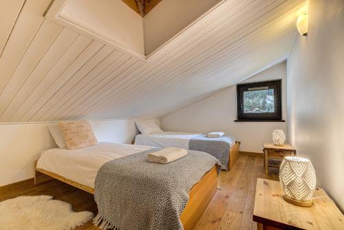 Apartment Les Drus, Alpes Agency, Chamonix, Les Praz, Sleeps 6
