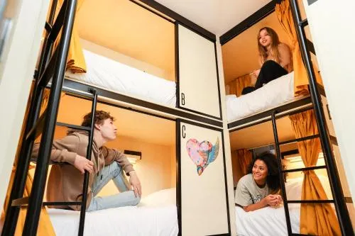Petit Hostel Palacio Real photo 14
