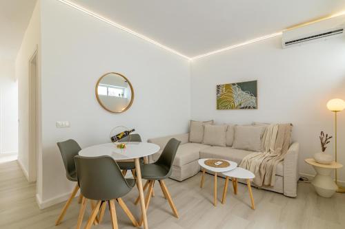 Seaside Pto Mogán - Offer due to Public Works