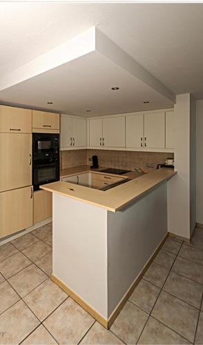 ครัวหรือมุมครัวของ Zeedijk Appartement
