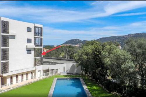 Studio Piscine, 200m port de Porto Vecchio pour 2 personnes