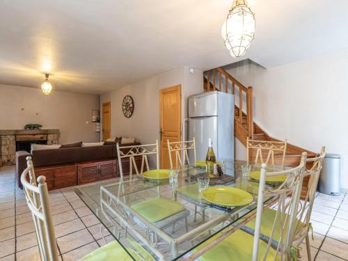 Η κουζίνα ή μικρή κουζίνα στο Holiday Home Migone de Sampolo by Interhome