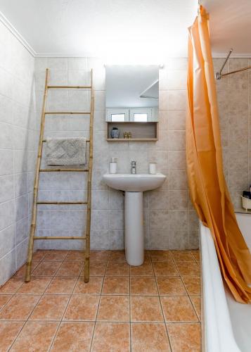 Penthouse 2Bd apartment in the heart of Koukaki