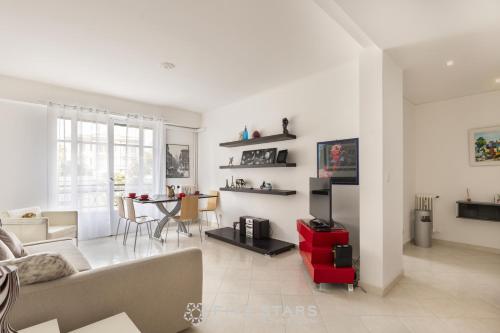 Suite Flora Five stars Holiday house